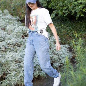 Vintage Lee high waisted jeans fit size 3